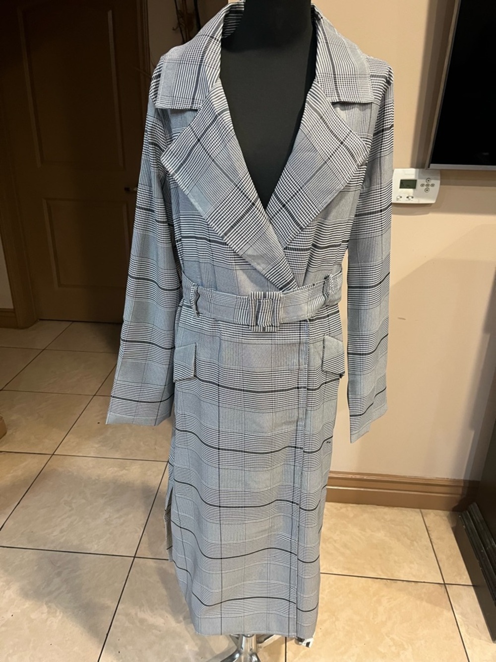 J.O.A. Gray Plaid Trench Coat - Picture 10 of 11
